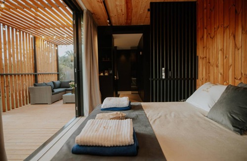 Elche Hotel | Elegant Retreat at Hotel Boutique Hort de Nal Awaits You
