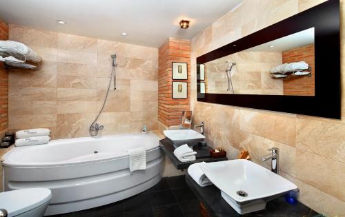 Alquezar Hotel | Exclusive Hotel Boutique Maribel - Adult Only Retreat