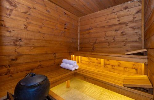 Zipaquira Hotel | Guest Rated 10/10: Hotel Boutique MR with Breakfast Included