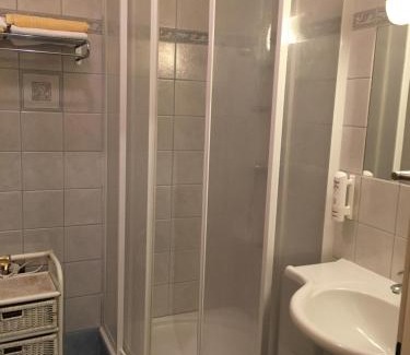 Maschl Hotel | Experience Comfort at Hotel Brückenwirt with Pool & Hot Tub