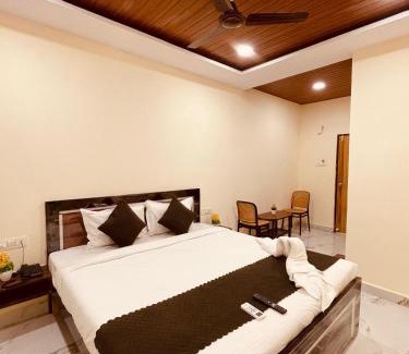 Shamshabad Hotel | Hotel BR Palace