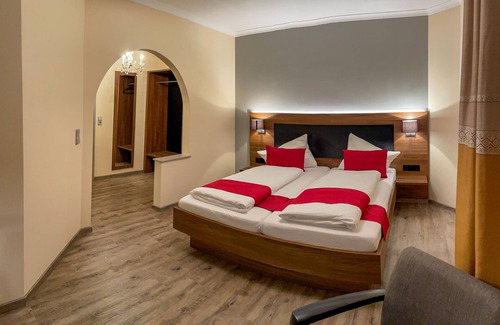 Waldshut-Tiengen Hotel | Comfortable Stay at Hotel Brauerei Walter with Family Amenities