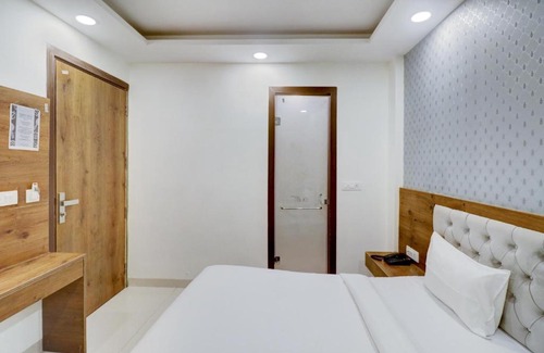 Mahipalpur Extension Hotel | Exceptional Stay at Hotel Breezy with Family-Friendly Amenities