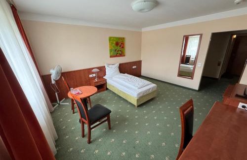 Hirschstetten Hotel | Discover Hotel Breitenlee: Family-Friendly & Accessible Stay