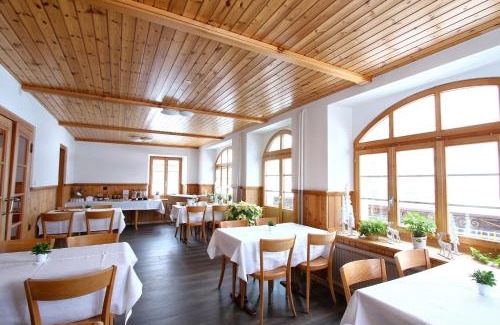 Blatten Hotel | Discover Hotel Breithorn: Pet-Friendly with Top Reviews!