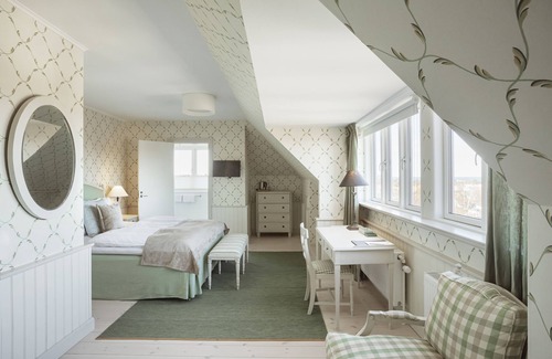 Hornbaek Hotel | Discover Hotel Bretagne: 9.6/10 with Ocean Views & Dining