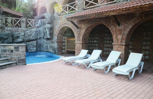 Sighnaghi Hotel | Discover Comfort at Hotel Brigitte with Pool & Dining