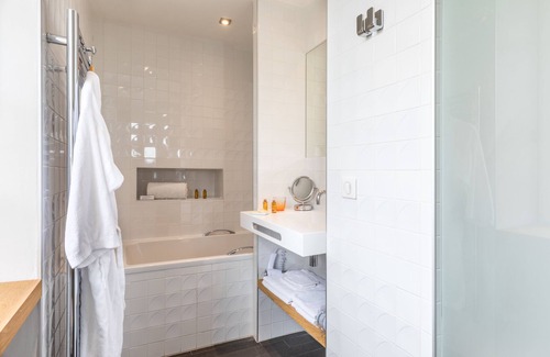 Guethary Hotel | Experience Comfort at Hotel Briketenia - 4-Star Gem with Spa