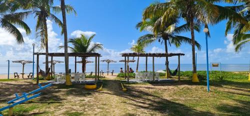 Prado Hotel | Beautiful Hotel Brisa dos Abrolhos with Pool & Ocean Views