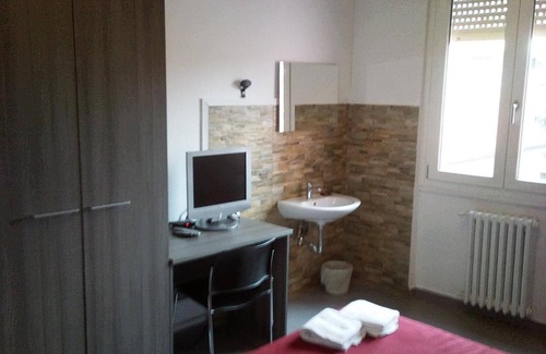 Rondo - Torretta Hotel | Budget-Friendly Hotel Bristol with Breakfast and Accessibility