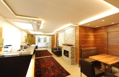 Bad Leonfelden Hotel | Pet-Friendly Hotel Brunnwald with Hot Tub & Breakfast