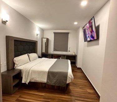 Baja California Hotel | Discover Hotel Bugari Aeropuerto Guadalajara - 8.8/10 Rated Stay