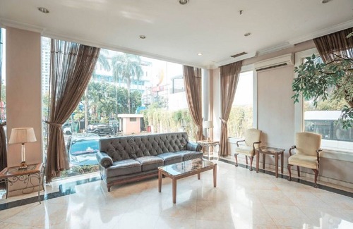 Tanjung Duren Utara Hotel | Budget-Friendly Hotel Bulevar Tanjung Duren, Jakarta
