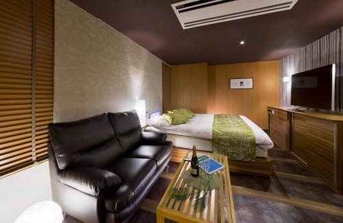 Gifu Hotel | Discover Hotel Byakka: Family-Friendly with Hot Tub Amenities