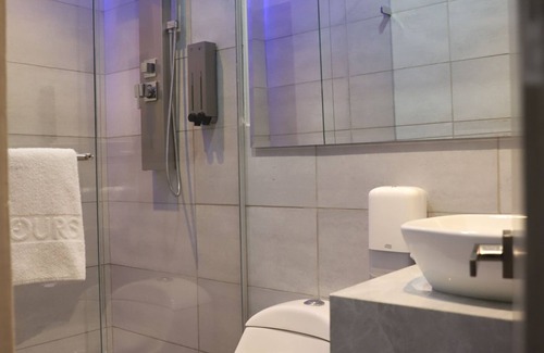 Sur Occidente Hotel | Discover Hotel ByHours Circunvalar: Family-Friendly Retreat