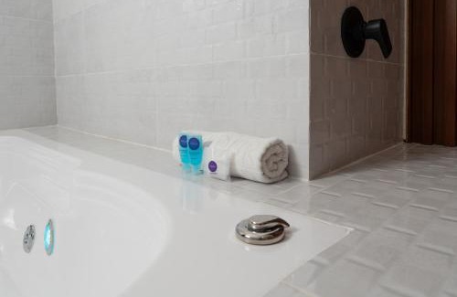 Sur Occidente Hotel | Relaxing Retreat at Hotel ByHours Circunvalar - Adults Only