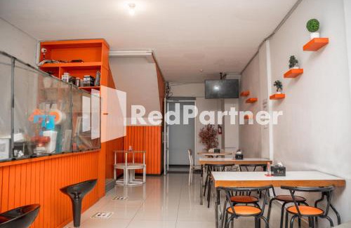 Cibaduyut Hotel | Budget-Friendly Hotel C18: Family-Friendly Comfort Awaits
