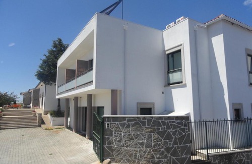 Miranda do Douro Hotel | Discover Comfort at Hotel Cabeço do Forte with Ocean Views