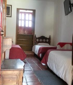 Zipaquira Hotel | Cozy Hotel Cacique Real: Rated 9/10 with Hot Tub & Dining
