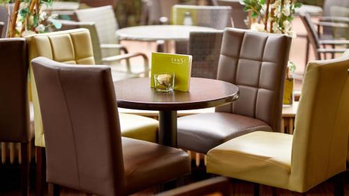 Kueser Plateau Hotel | Family-Friendly Getaway at Hotel Café Ernst with Dining Options