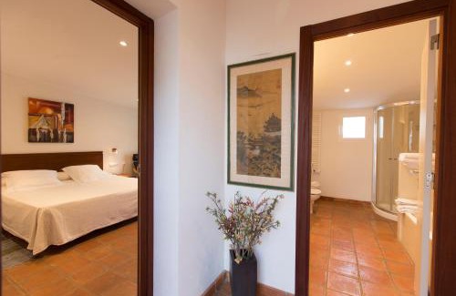 Ulldecona Hotel | Oceanfront Bliss at Hotel Cal Naudi - 4-Star Retreat