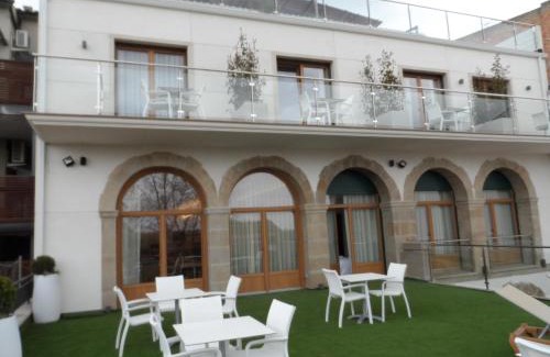 Guissona Hotel | Discover Hotel Cal Piteu: Oceanfront with High Guest Ratings
