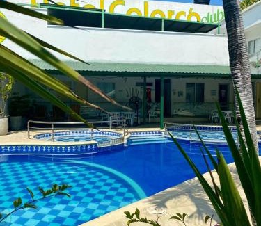 Monteria Hotel | Pet-Friendly Hotel Calarca Club with Pool & Breakfast