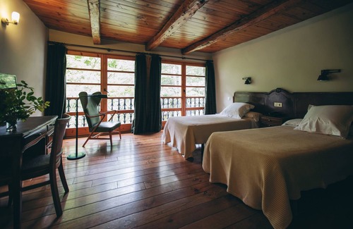 Caldes de Boi Hotel | Family-Friendly Hotel Caldas with Pool and Spa Amenities