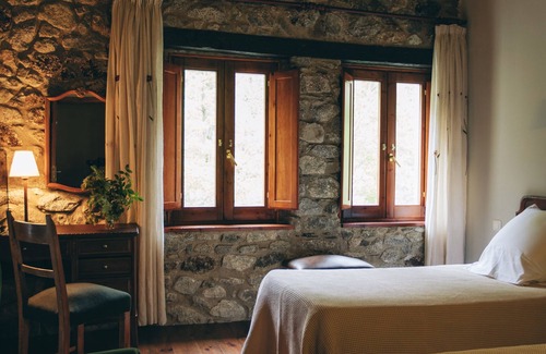 Caldes de Boi Hotel | Family-Friendly Hotel Caldas with Pool and Spa Amenities