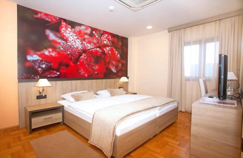 Novi Zagreb Hotel | Experience Hotel Calypso: Family-Friendly and Accessible Stay