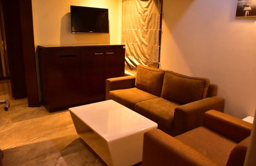 Durg Hotel | Budget-Friendly Hotel Cambean with Breakfast & Child Care