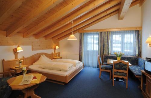 Ravaisch Hotel | Discover Hotel Camona & Apart Walserhof: Pet-Friendly Stay