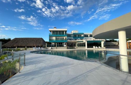Sabanilla Montecarmelo Hotel | Inviting Hotel Campestre El Cisne: Pools & Ocean Views
