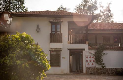 Viracacha Hotel | Unforgettable Stays at Hotel Campestre El Portón de Los Jeroglíficos