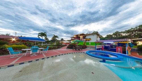 Pueblo Tapao Hotel | Delightful Hotel Campestre Los Tucanes with Ocean View Pool