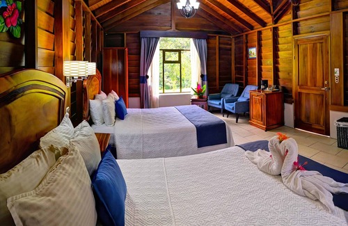 Arenal Hot Springs Hotel | Discover Hotel Campo Verde: Spa, Dining & Family Fun