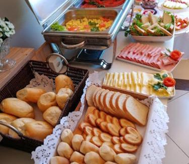 Jarinu Hotel | Budget-Friendly Hotel Canaã Express with Family Amenities