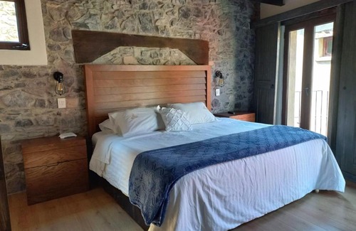 Santeagueda Hotel | Elegant Hotel Canaria: 5-Star Spa Retreat with Hot Tub