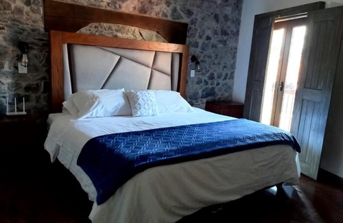 Santeagueda Hotel | Elegant Hotel Canaria: 5-Star Spa Retreat with Hot Tub