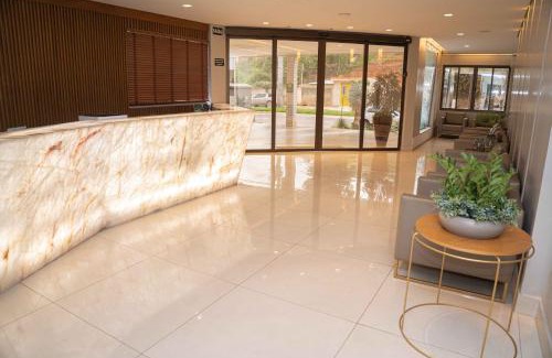 Olga Prates Correa Hotel | Oceanfront Escape at Hotel Capital Das Pedras - 4 Star Stay