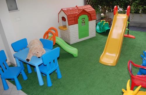 San Mauro a Mare Hotel | Oceanfront Hotel Capitol: Pet-Friendly Stay with Pool & Spa