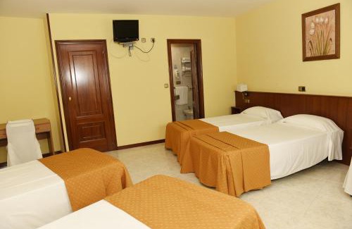 Catasol Hotel | Experience Hotel Carlos 96: Rated 9/10 with Family-Friendly Amenities