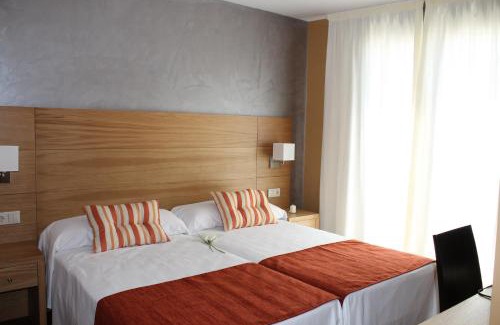 La Cala de Mijas Hotel | Welcome to Hotel Carmen: Family-Friendly Retreat with High Ratings