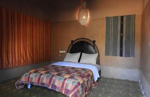 M'Hamid El Ghizlane Hotel | Discover Hotel Carrefour des Nomades with Oceanfront Pool