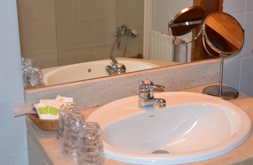 Geres Hotel | Family-Friendly Retreat at Hotel Carvalho Araújo - 9/10 Rating