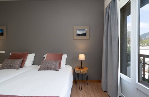 Geres Hotel | Family-Friendly Retreat at Hotel Carvalho Araújo - 9/10 Rating
