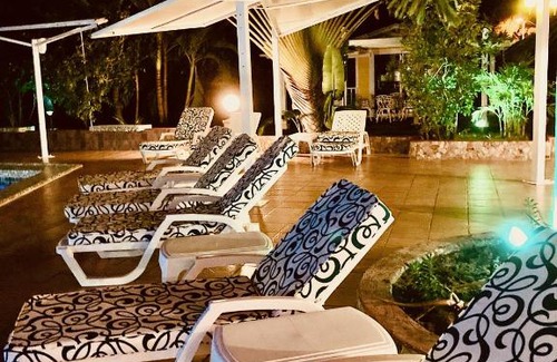 Punta Chame Hotel | Experience HOTEL CASA AMARILLA with Pool & Ocean View
