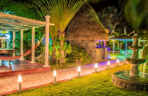 Punta Chame Hotel | Experience HOTEL CASA AMARILLA with Pool & Ocean View