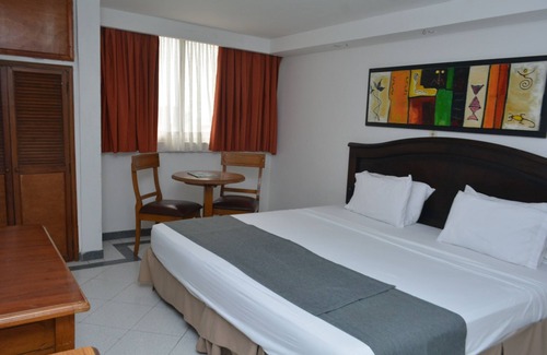 El Prado Hotel | Welcoming Hotel Casa Ballesteros: Pool, Spa & Family-Friendly