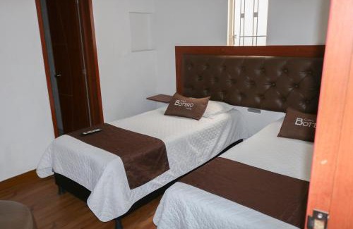Normandia Hotel | Family-Friendly Stay at Hotel Casa Botero 103